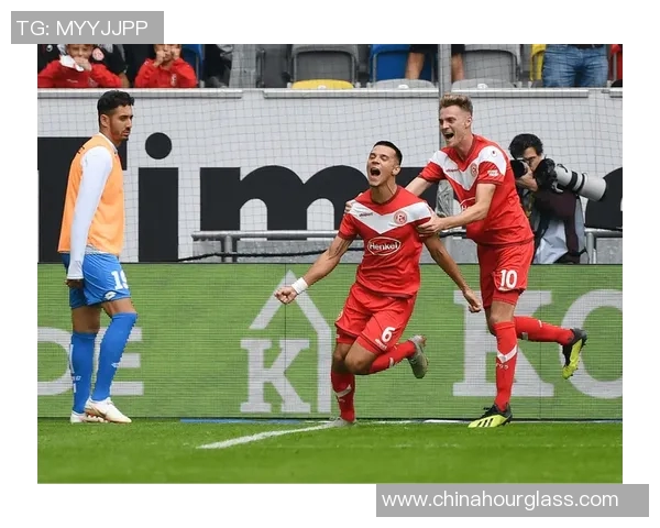 德乙汉堡对阵科隆精彩集锦回顾与分析